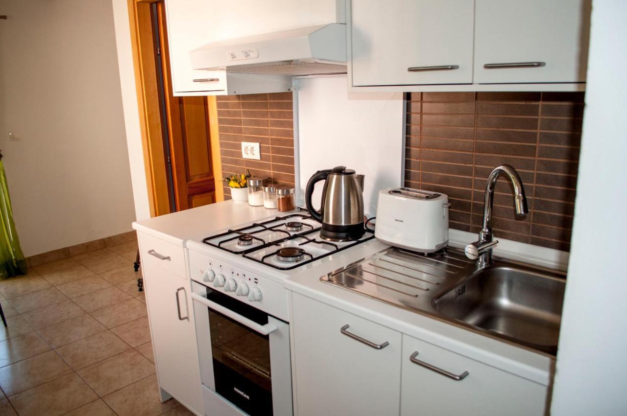 Apartment Rosa 2 โรวีน ภายนอก รูปภาพ