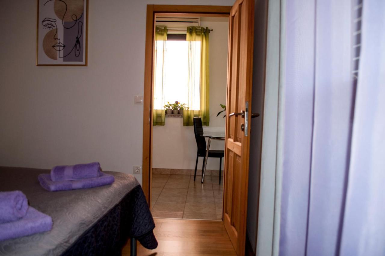 Apartment Rosa 2 โรวีน ภายนอก รูปภาพ