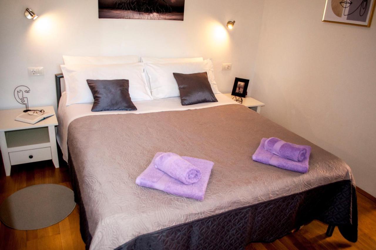 Apartment Rosa 2 โรวีน ภายนอก รูปภาพ